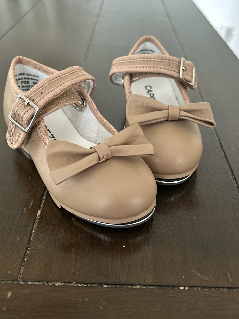 Capezio Girls Tan Bow Mary Jane Tap Shoes
